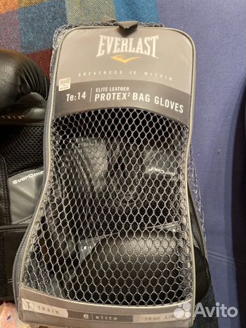 Боксерские перчатки Боксерские перчатки