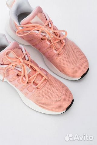 Кроссовки женские strobbs