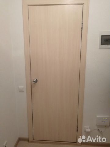 Продам межкомнатную дверь