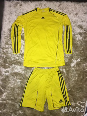 Комплект Adidas шорты+футболка с длинным рукавом Комплект Adidas шорты+футболка с длинным рукавом