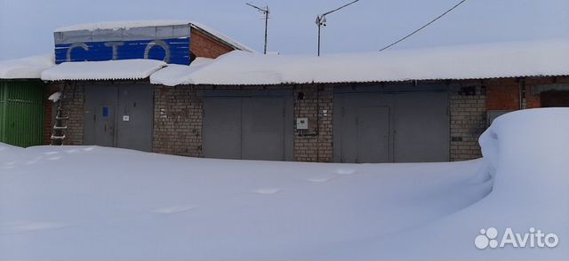 Гараж, > 30 м²