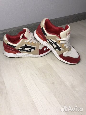 Кросовки asics женские