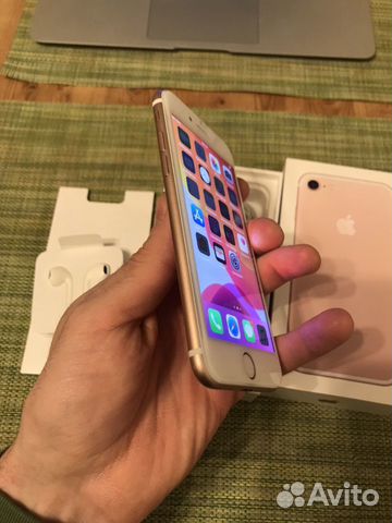 iPhone 7, 32GB, Rose Gold iPhone 7, 32GB, Rose Gold