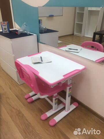 Растущая парта и растущий стул Растущая парта и растущий стул