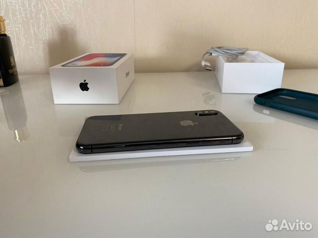 iPhone X 256gb полный комплект + чехол + стекло
