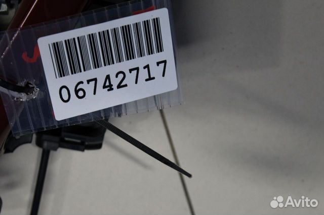 Ручка двери нaружная задняя левая Volkswagen Tigua Ручка двери нaружная задняя левая Volkswagen Tigua