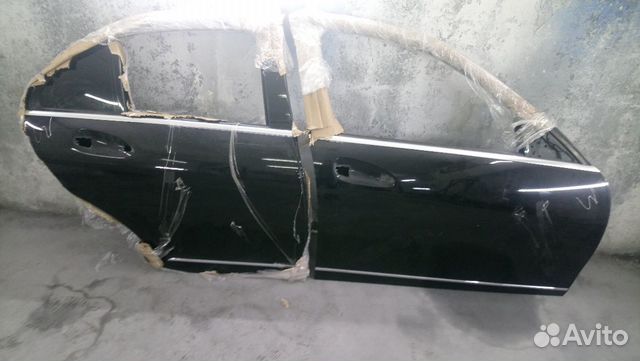 Дверь передняя правая Mercedes W204