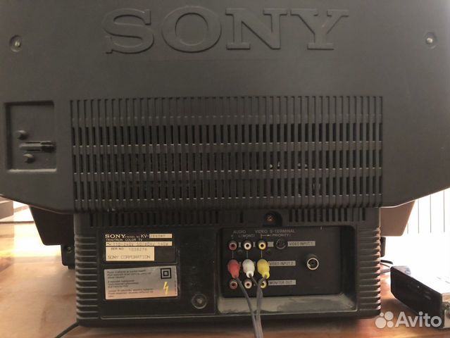 Телевизор Sony Trinitron диагональ 64 см Телевизор Sony Trinitron диагональ 64 см