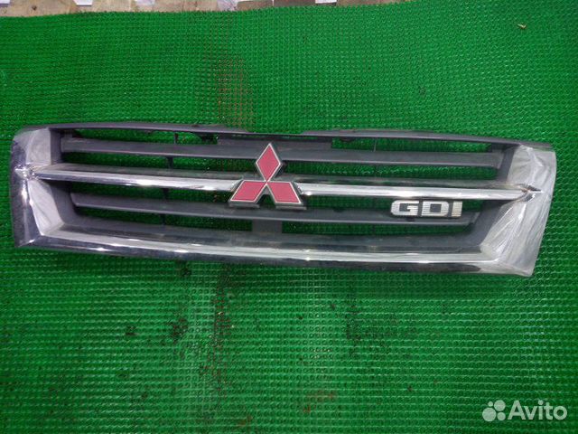 Решетка радиатора Mitsubishi Pajero V75W 6G74 1999 Решетка радиатора Mitsubishi Pajero V75W 6G74 1999