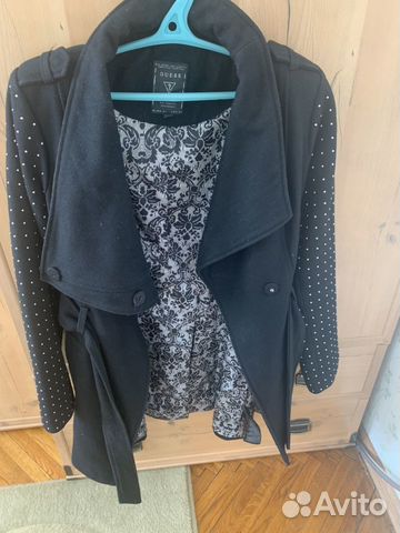Пальто Guess