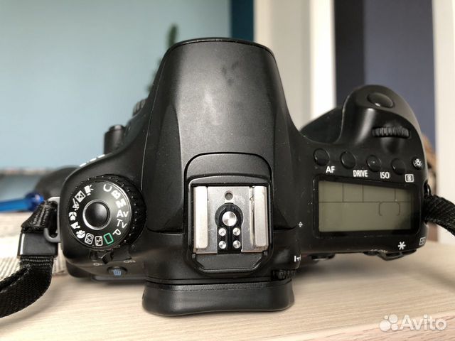 Фотоаппарат Canon EOS 60D Фотоаппарат Canon EOS 60D