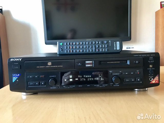 Sony MXD-D4 Минидисковая дека с CD и MD записью Sony MXD-D4 Минидисковая дека с CD и MD записью