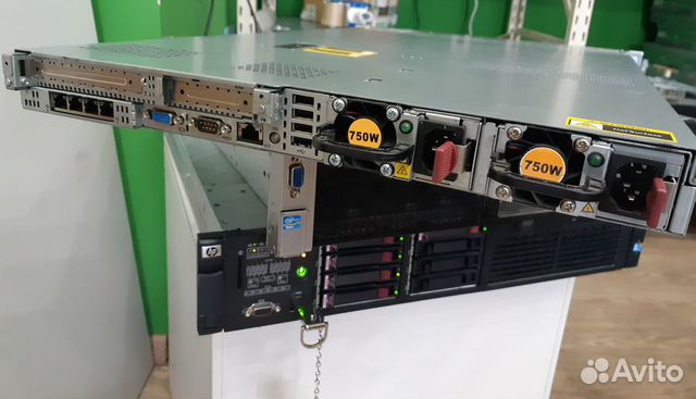 HP DL360p Gen8 8xSFF 2xE5-2667v2/64Gb/2x750W