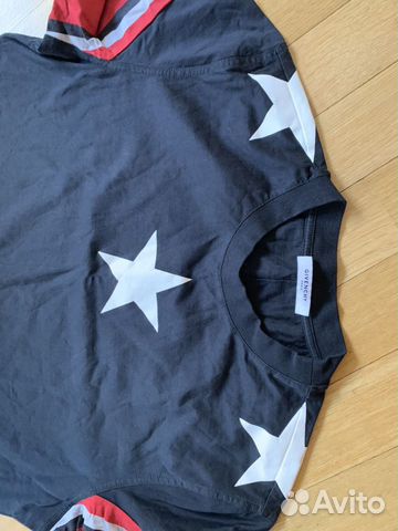 Футболка Givenchy