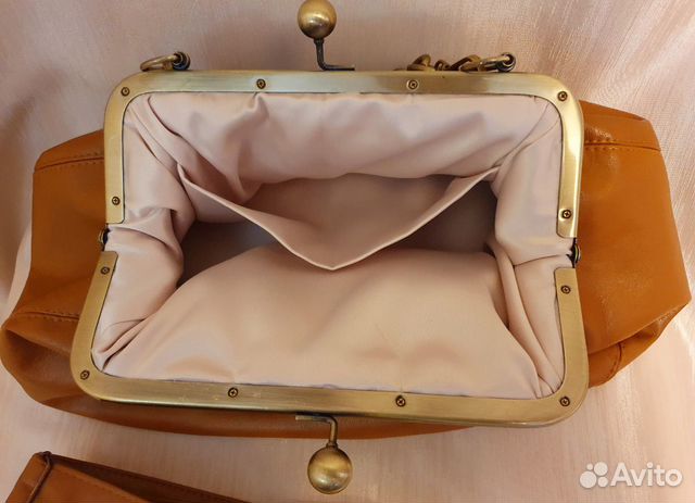 Сумка - пельмень в стиле Max Mara Pasticcino