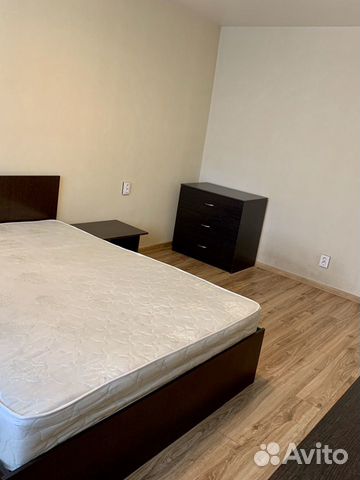1-к квартира, 47 м², 1/3 эт.