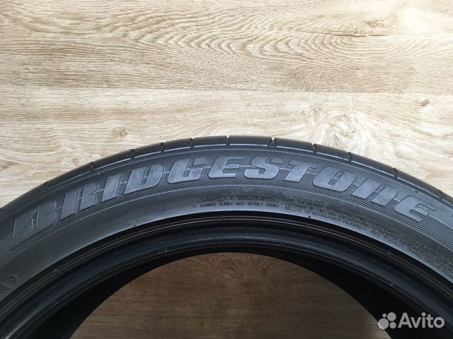 Bridgestone Dueler H/P Sport 255/45 R20 101W Bridgestone Dueler H/P Sport 255/45 R20 101W