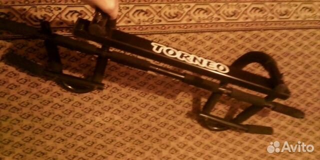 Турник настенный Torneo