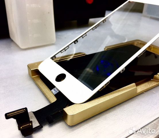 Замена на iPhone стекла дисплея экрана Замена на iPhone стекла дисплея экрана