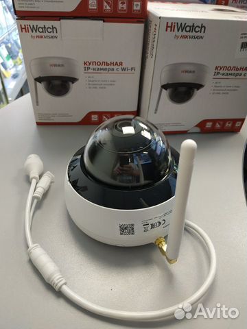 Купольная IP-видеокамера с Wi-Fi HiWatch DS-I252W