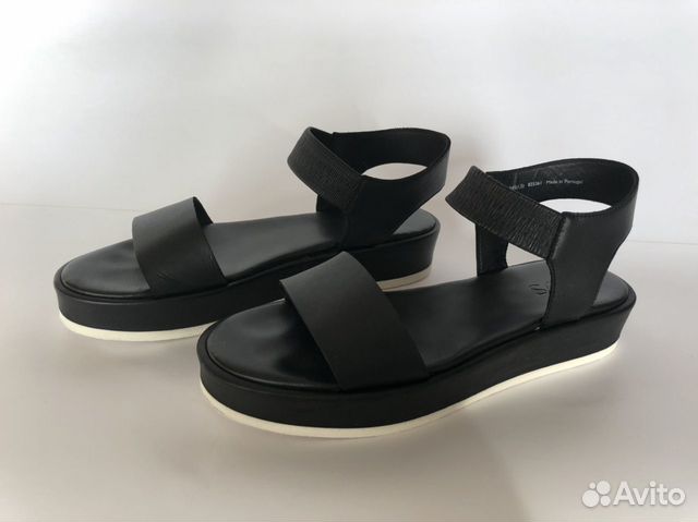 Сандалии COS