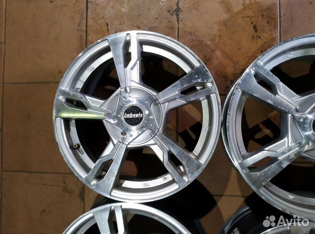 Диски бу литые R15 C на Kia Rio Hyundai Solaris Диски бу литые R15 C на Kia Rio Hyundai Solaris