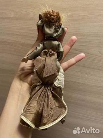 Кукла фарфоровая ручная работа Кукла фарфоровая ручная работа