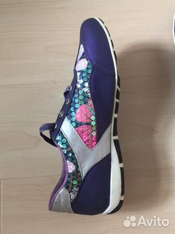Кроссовки новые 38 размер