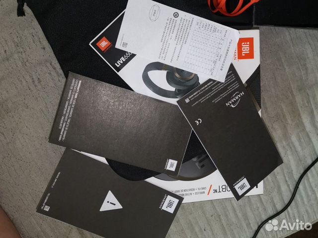 Беспроводные наушники JBL live 650BT NC Беспроводные наушники JBL live 650BT NC