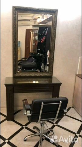 Сдаётся кресло для стилиста-парикмахера Сдаётся кресло для стилиста-парикмахера