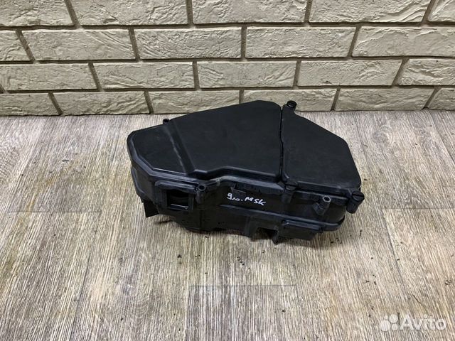 Porsche Cayenne S 958 Корпус блока предохранителей