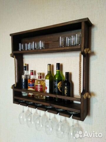 Деревянная полка-минибар для вина и бокалов