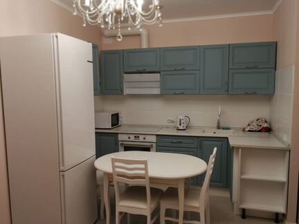 Стол и 4 стула