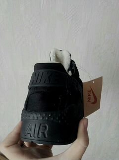 Кроссовки утепленные Новые