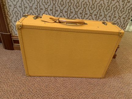 Чемодан Louis Vuitton лимитированный