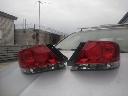 Фонарь задний левый правый lancer