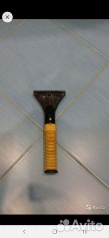 Скребок автомобильный