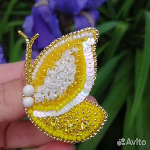 Брошь из бисера