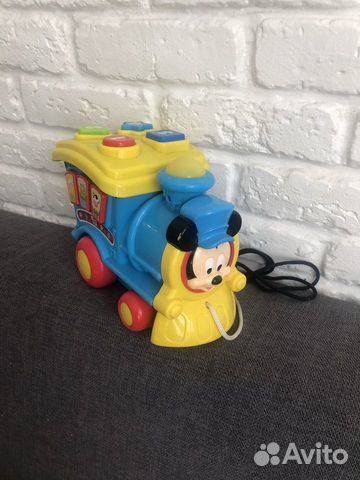 Игрушка-каталка Disney Паровозик Микки и Друзья