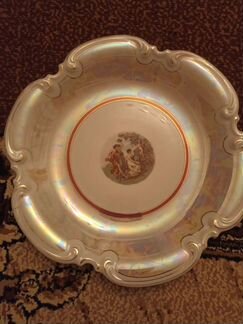 Антикварное блюдо Мадонна