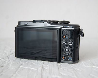 Фотоаппарат Olympus PEN E-PL10 с портретником