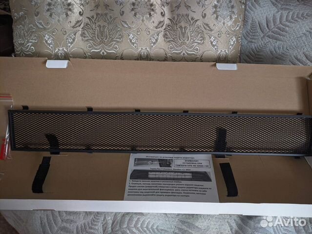 Защитная сетка радиатора Toyota Rav4