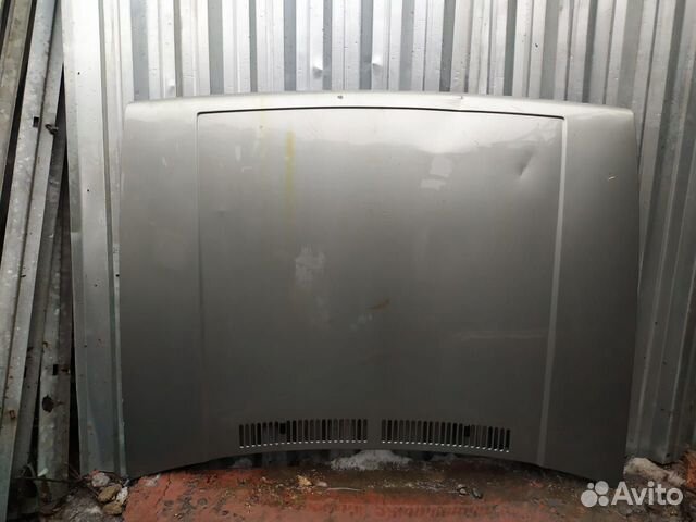 Капот Volkswagen Golf II