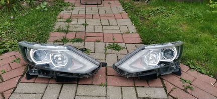 Левая фара Nissan Qashqai J11