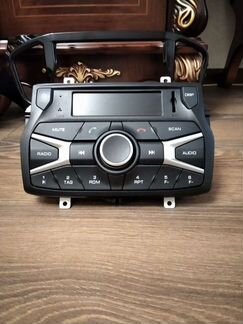 Авто - магнитола новая