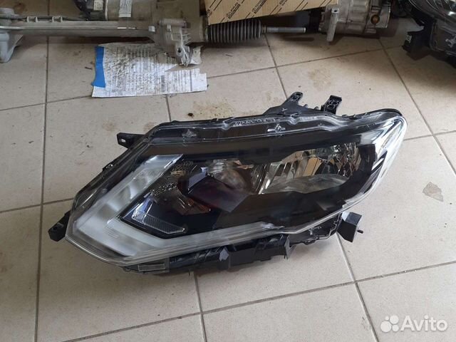 Фара левая Nissan x trail t32 17