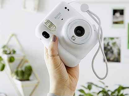Пленочный фотоаппарат instax mini 11