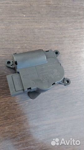 Моторчик заслонки печки Volkswagen Touareg 1 4.2