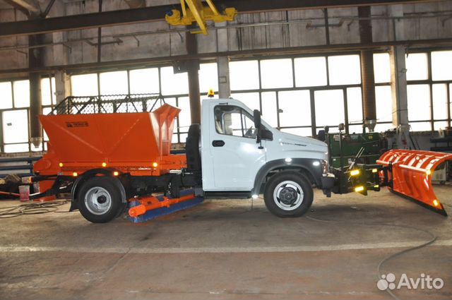 Комбинированная дорожная машина Газ-Next