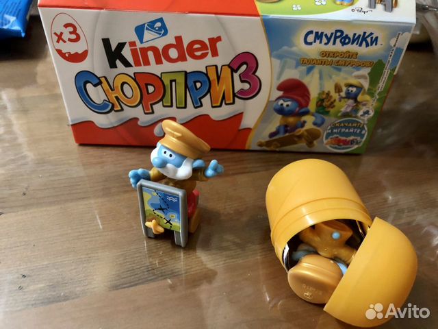 Игрушки из киндера, киндер сюрприз смурфики